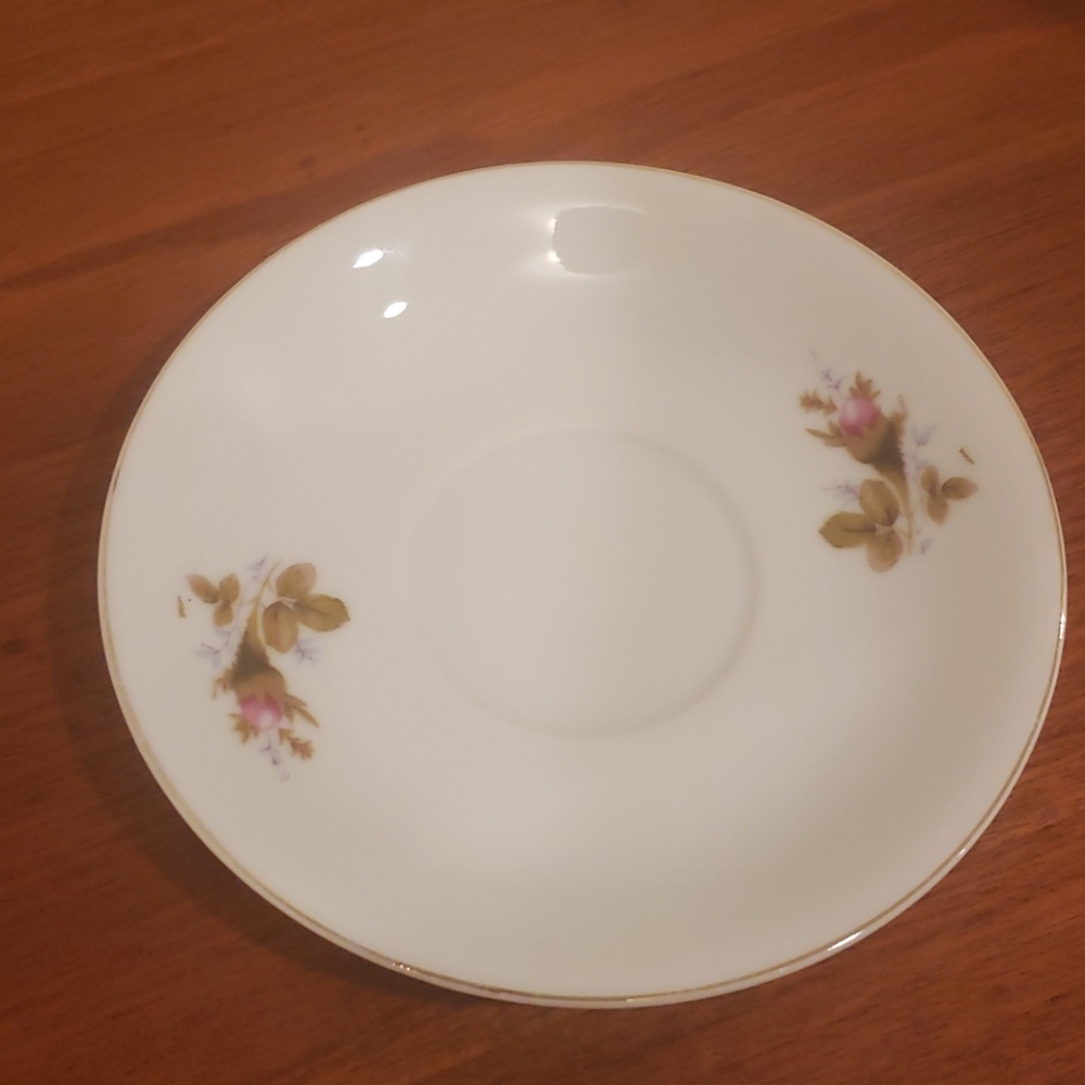 Teacup & saucers - Picture 8 of 8